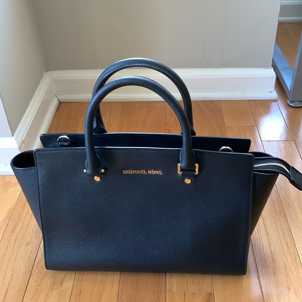Michael Kors Selma Tote